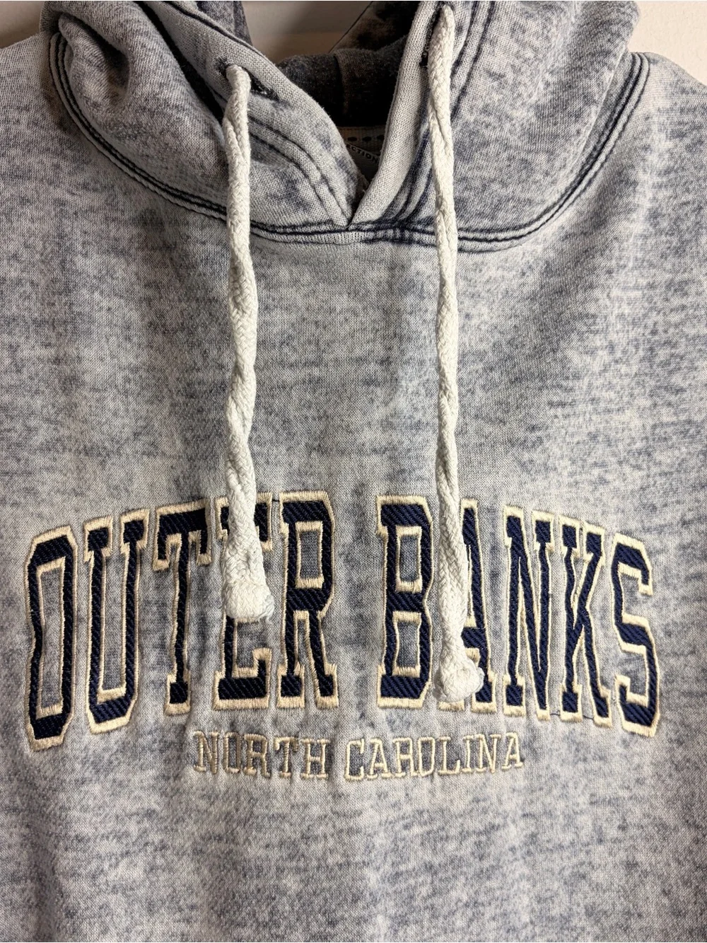 Outer Banks Men’s Large Gray Pullover Hoodie Sleeve Stripes
